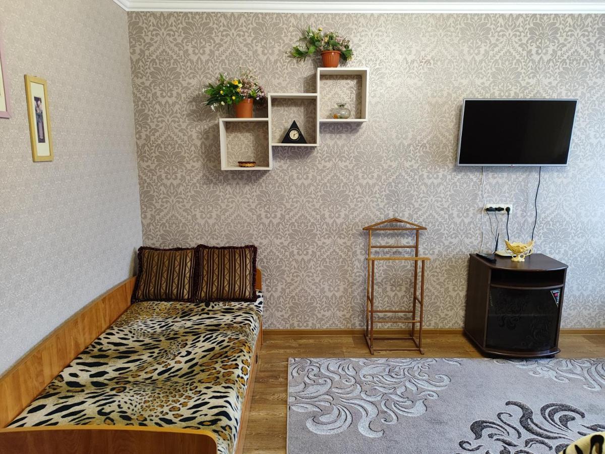 новобудова центр либiдь плаза Apartment